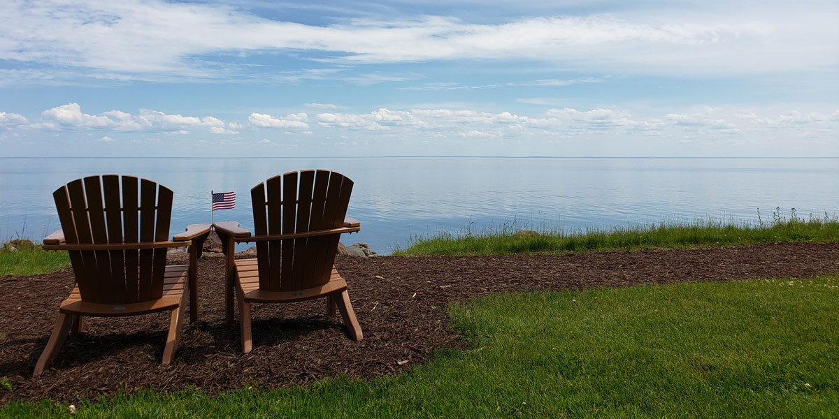 Lakeside Chairs and Firepits